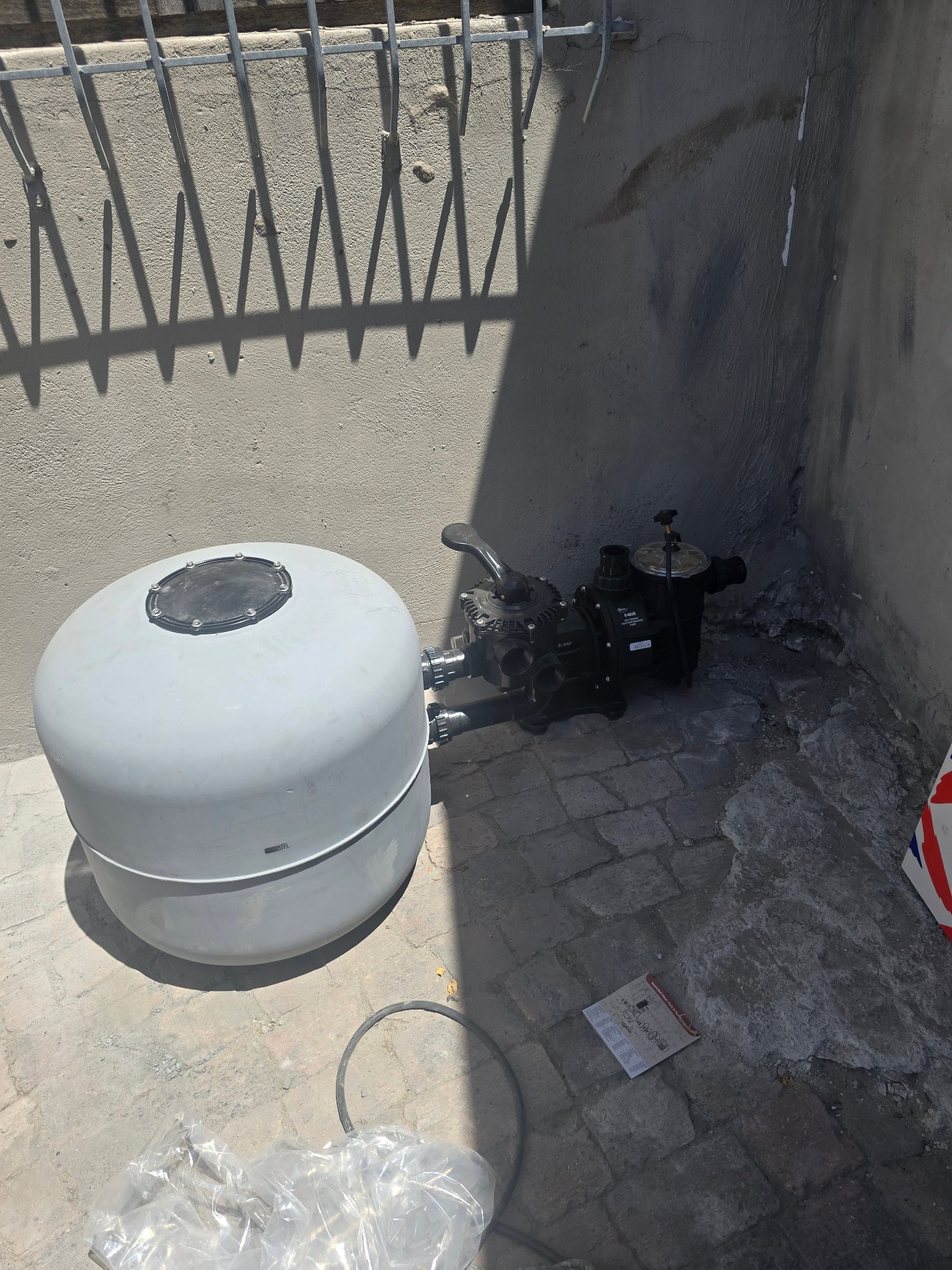 Pool plumbing — basin mixer fitting