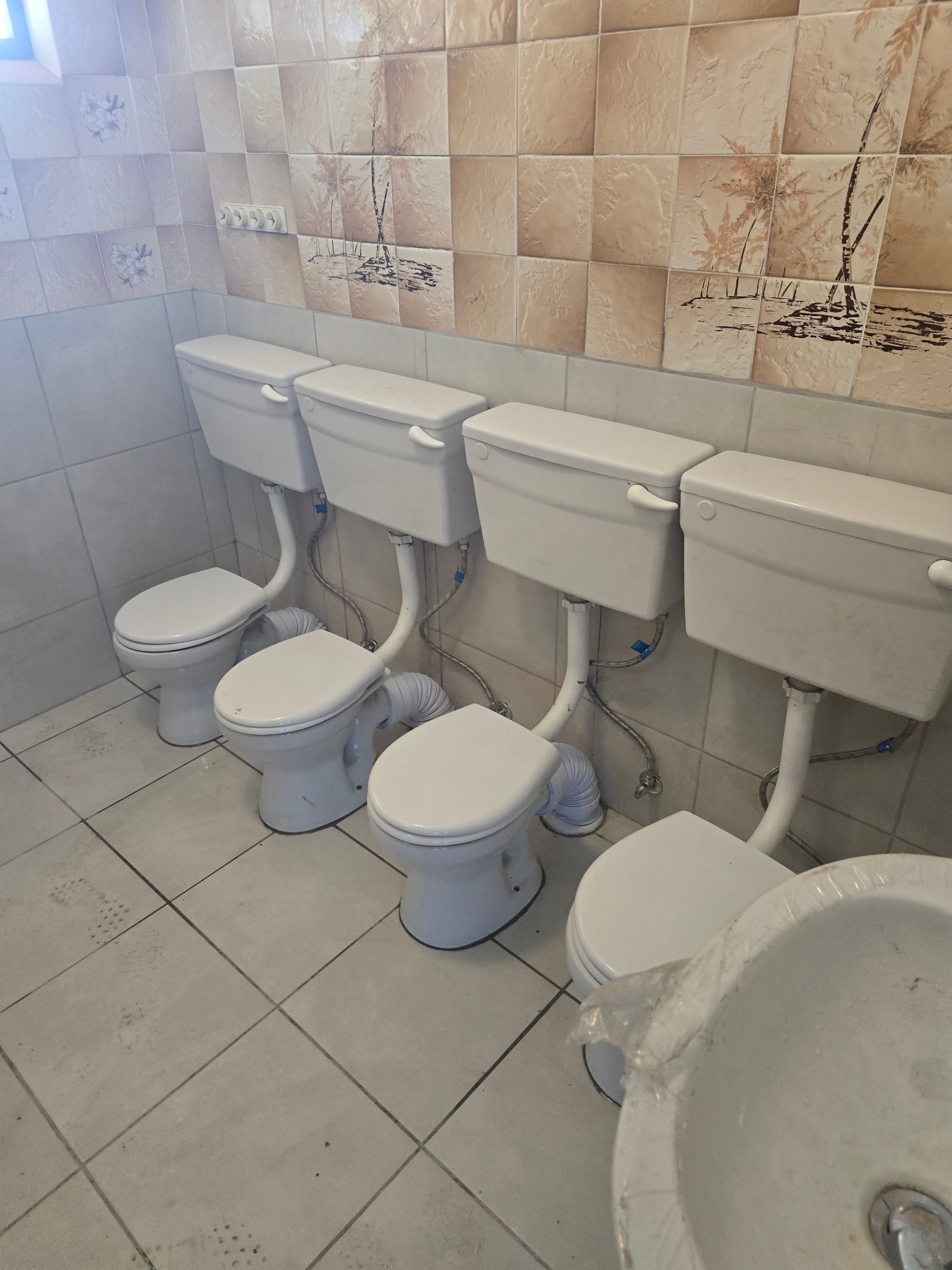 Bathroom fitment — connection
