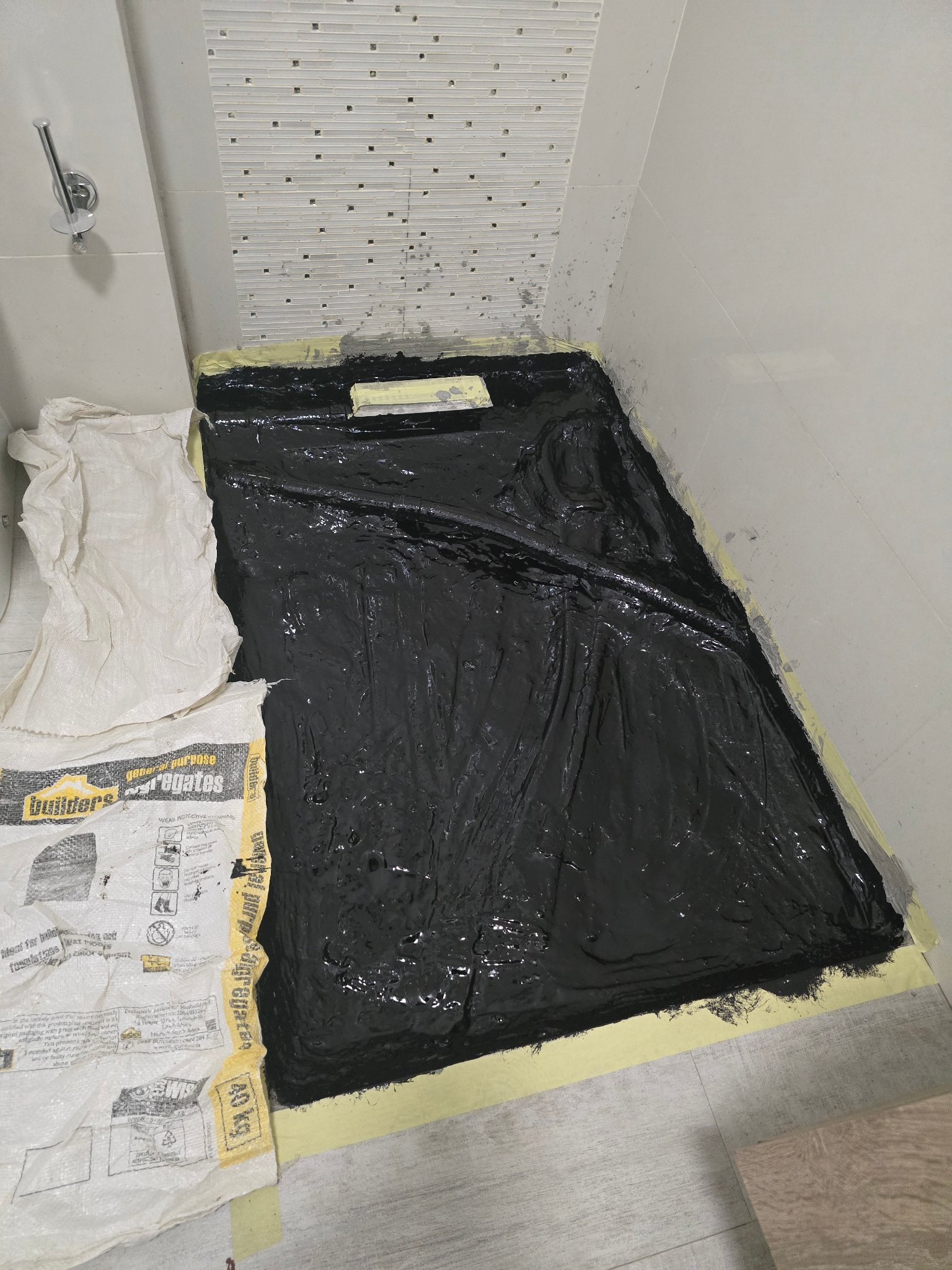 Bathroom fitment — washing machine plumbing