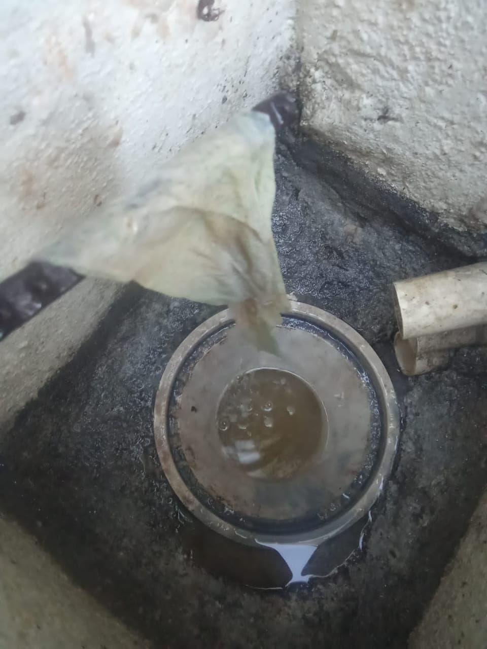 Blocked drain jetting